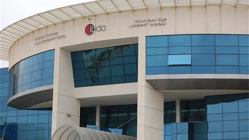«ايتيدا» تستعرض برامج تحفيز صناعة الإلكترونيات المحلية