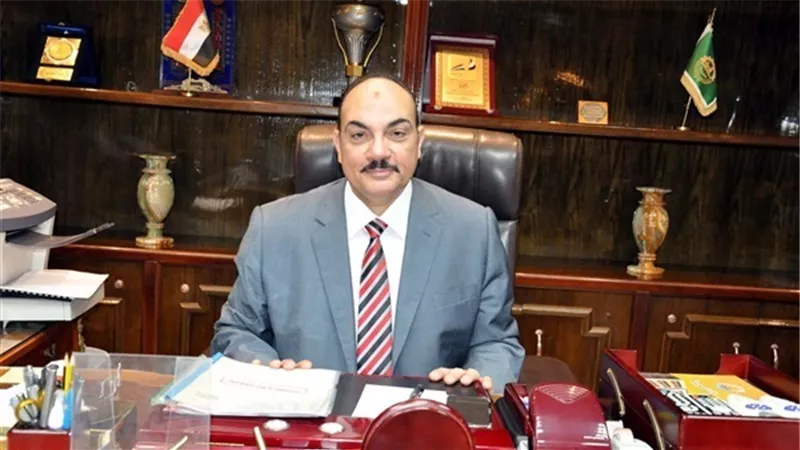 150 ألف جنيه مكافأة للعاملين بـ