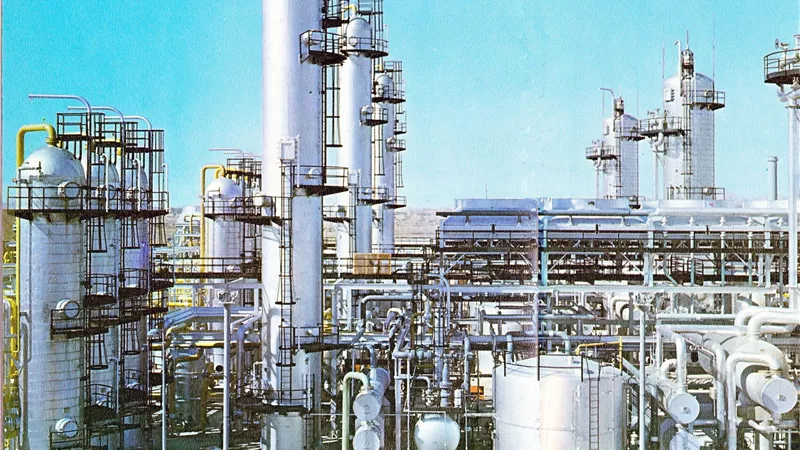 «تركمانستان» توقف إمداد الغاز لـ «إيران»