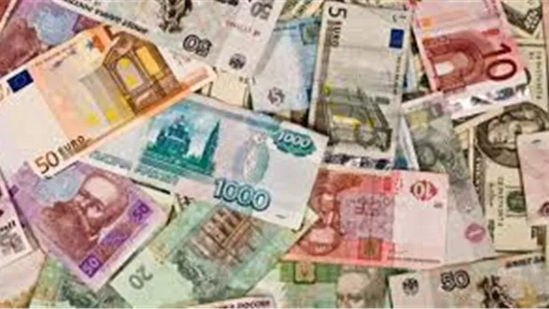نشرة أسعار العملات الأجنبية والعربية اليوم الأحد 8 يناير