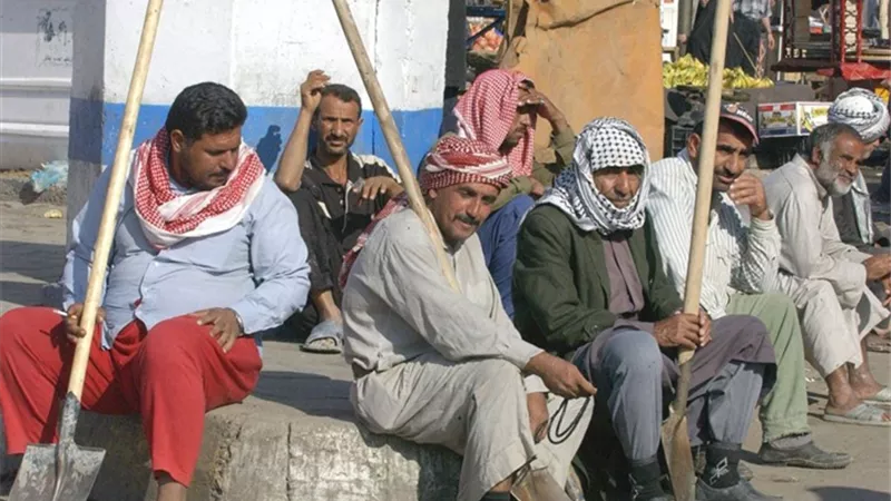 «الإفلاس» شبح يهدد المقاولين.. «درويش»: «التعويم» أغلق الشركات.. و«مصطفى»: «التعويضات» سيخفف الخسائر.. و«الزينى»: الأسعار ارتفعت بنسبة 35%