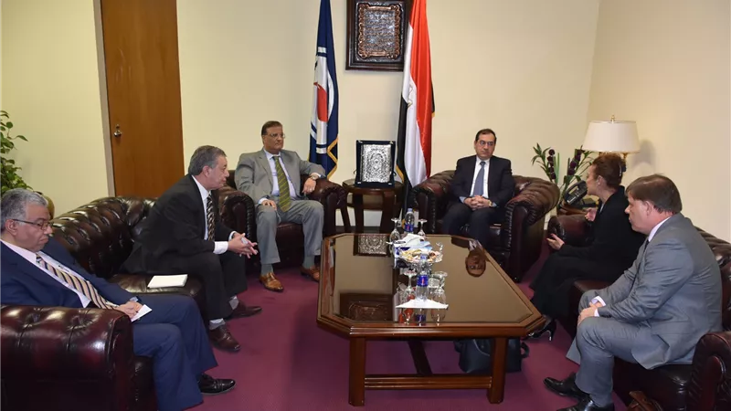 وزير البترول يلتقي رئيس «دانة غاز مصر»