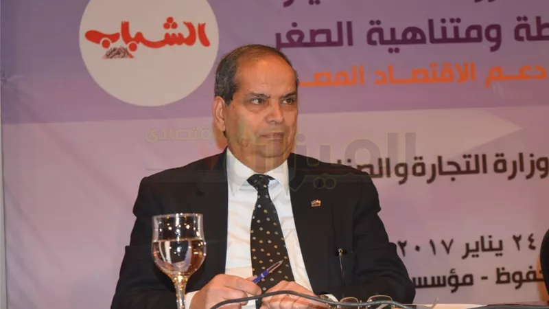 «رجال الأعمال»: نقدم قروضاً للتمويل من 250 جنيها حتى 150 ألفاً