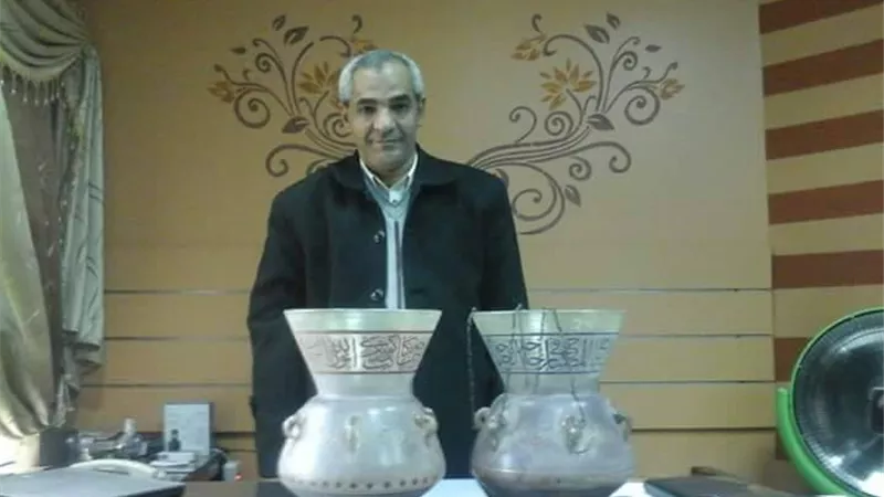 «الآثار» تتسلم مشكاوات مسجد الرفاعي بعد استردادها
