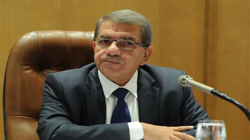 «السقا»: بيع السندات بـ«الين واليوان» خطوة إيجابية لدعم الاقتصاد