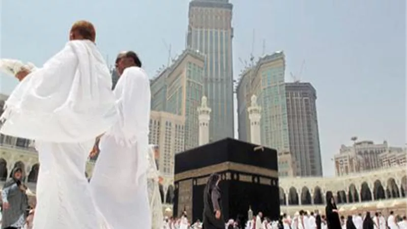 خبير سياحي: تحديد «سقف عددي» للعمرة قرار «غير دستوري»