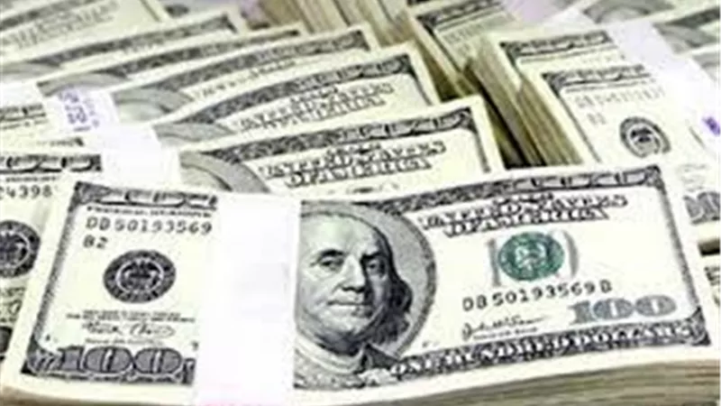 تراجع 30 قرشا في سعر الدولار ببنك القاهرة