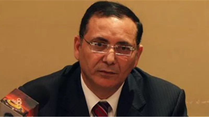 «الزيني»: 10% انخفاضًا في الحديد والأسمنت بسبب الدولار 