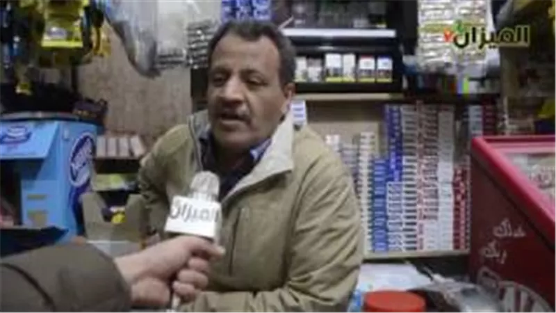بالفيديو.. تاجر سجائر: «كل اللي كان بيشتري علبة بقى يشتري فرط»