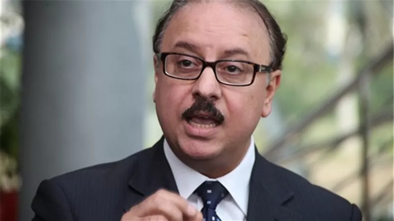 إنجازات «القاضي» تحفظ له مقعد الوزارة