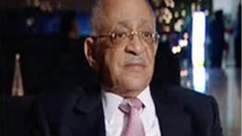 خبير مصرفي: ارتفاع الصادرات الزراعية ساهم في تراجع الدولار