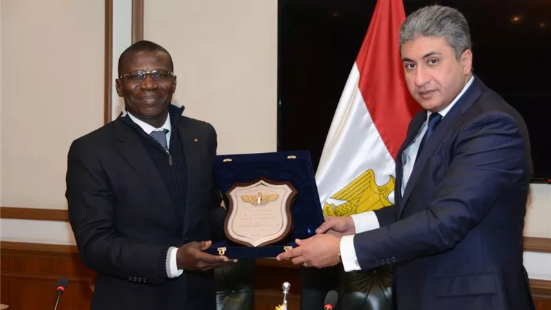 وزير الطيران يستقبل وزير النقل التوجولي