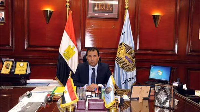 محافظ الأقصر باقٍ فى منصبه