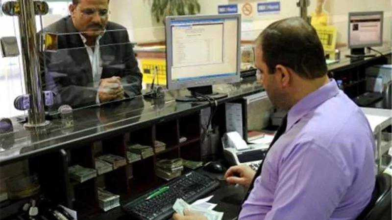 علي الحريري: 15 مليون دولار من شركات الصرافة للبنوك يوميا 