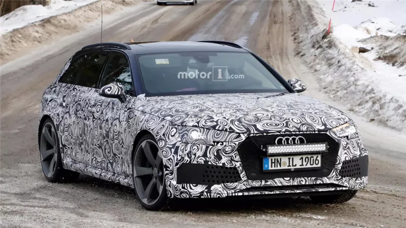 صور تسريبية لسيارة أودي «RS4 AVANT»