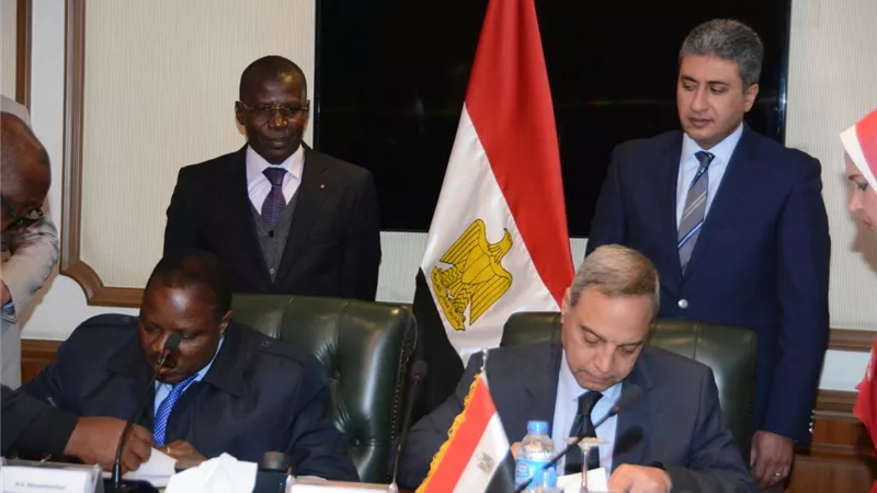 مذكرتا تفاهم بين مصر وتوجو في قطاع الطيران