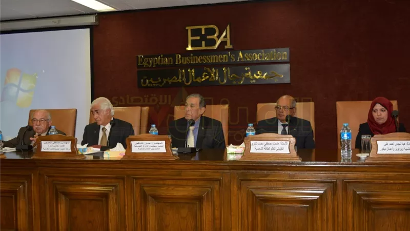 «رجال الأعمال»: الشباب عنصر النجاح بالمشروعات الصغيرة والمتوسطة.. و«الصناعة»: طرحنا 600 مشروع فى7 محافظات بالصعيد.. و«الصندوق الاجتماعي للتنمية»: المعوقات مازالت قائمة