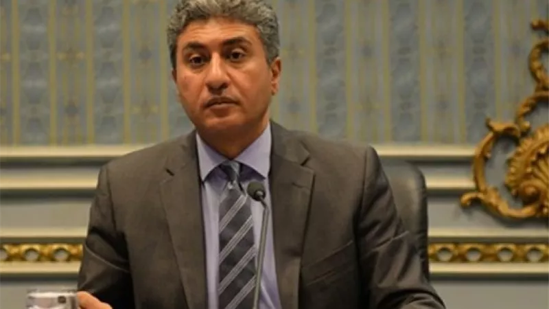 وزير الطيران يخطط لفتح خطوط مباشرة مع لاتفيا