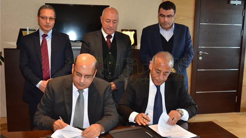 بالصور.. «الأهلي» يدعم الصناعات المحلية 