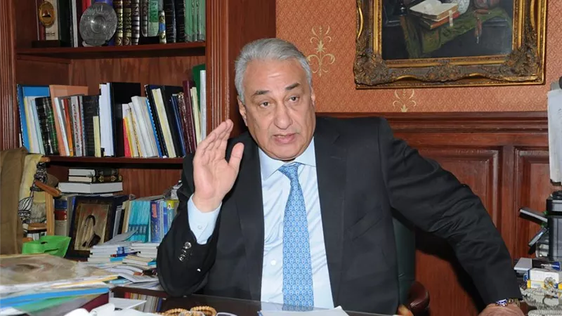 «سامح عاشور» يطعن على ضوابط الاشتراك بـ «النقابة»