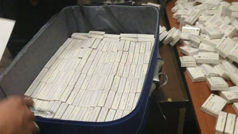 جمارك مطار القاهرة تحبط محاولة تهريب أدوية بشرية بقيمة 226 ألف جنيه
