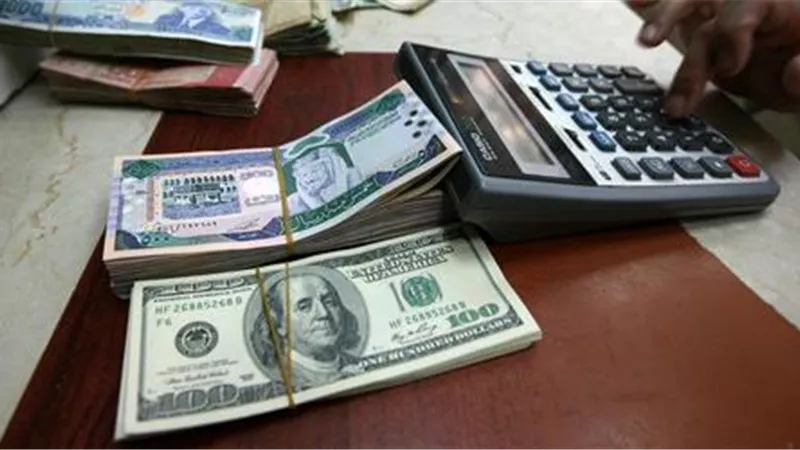 شعبة الصرافة: «الدولار» سبب ارتفاع أسعار «الريال» 