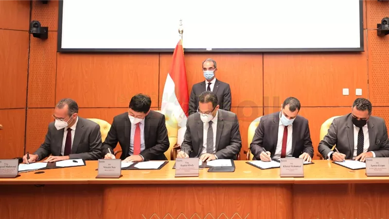 توقيع مذكرات تفاهم بين وزارة الاتصالات وكبرى الشركات العالمية المطورة للتكنولوجيا 