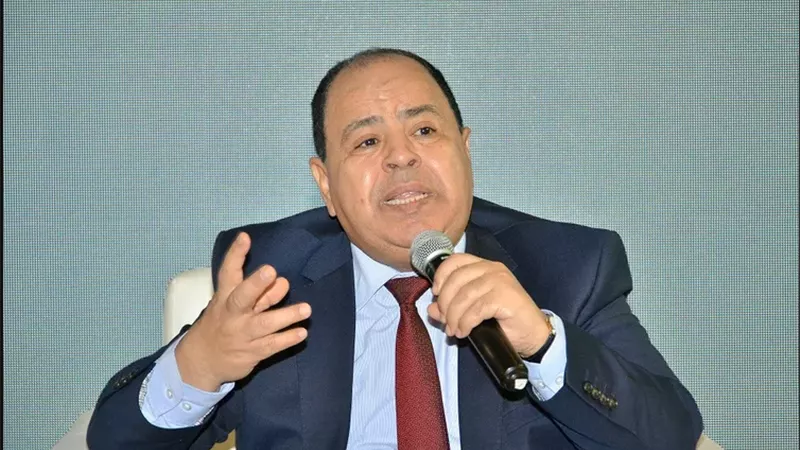 وزير المالية يعزى البابا تواضروس في ضحايا حريق كنيسة أبو سيفين بإمبابة