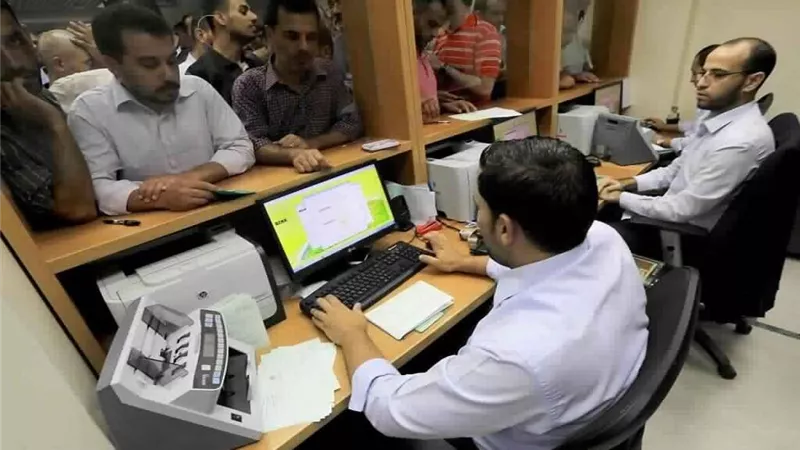 «الحكومة» تنفي تقليص العمل بـ«الجهاز الإداري للدولة» لـ3 أيام 