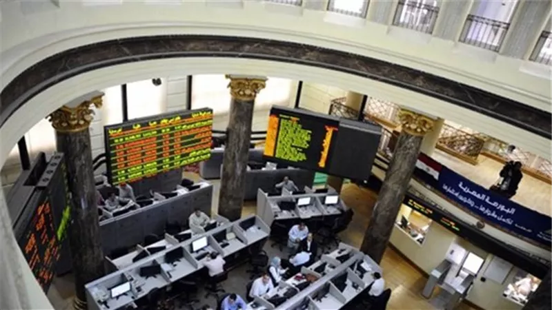 هبوط جماعي لمؤشرات البورصة في مستهل تعاملات الاثنين