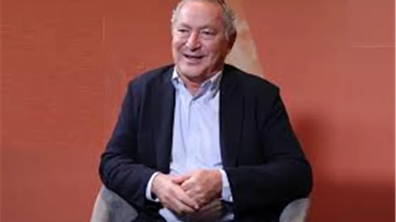 سميح ساويرس يسلم المرحلة الأولى من وحدات مدينة O West
