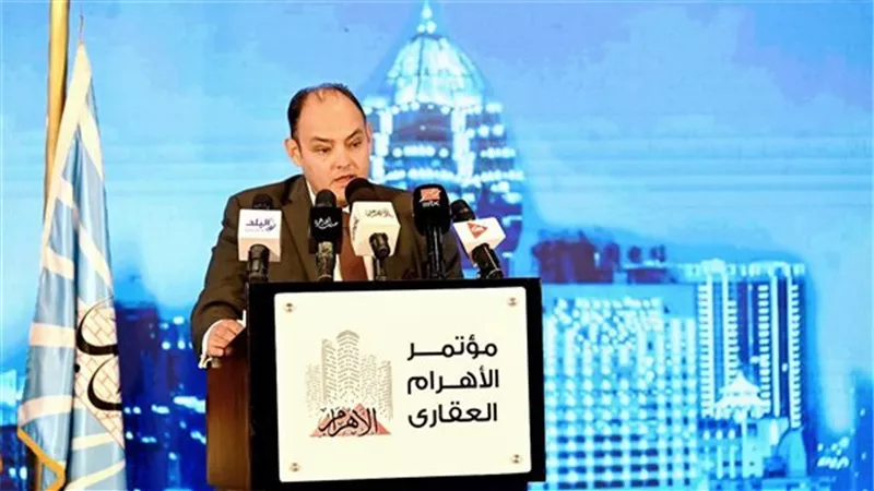 وزير التجارة والصناعة : 6.983 مليار دولار صادرات قطاع مواد البناء العام الماضي
