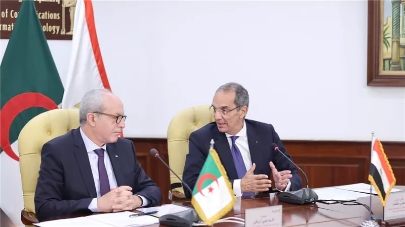 وزير الاتصالات: كابلان بحريان جديدان للربط بين مصر والجزائر يدخلان الخدمة بحلول 2025