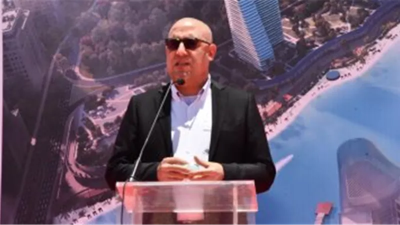 وزير الإسكان يتابع مشروعات سكن كل المصريين وأعمال ترفيق الأراضى بمدينة السادات