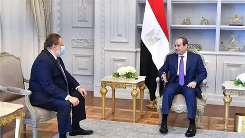 قرار جمهوري بمد تعيين حسن عبدالله محافظا للبنك المركزي المصري لمدة عام