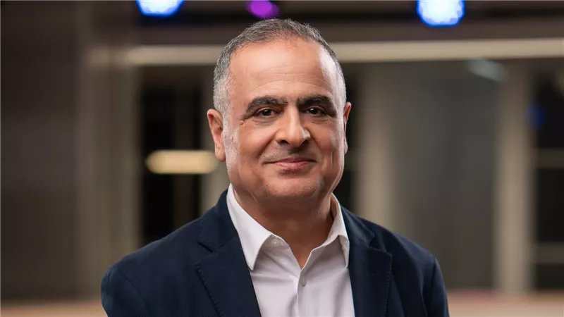 بليـنكْس يطلق ميديا هب جديد لتمكين الشباب نهج جديد في رواية الأحداث 
