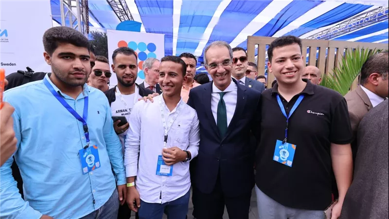 الحكومة :دعم رواد الأعمال والشركات الناشئة من أولويتنا 