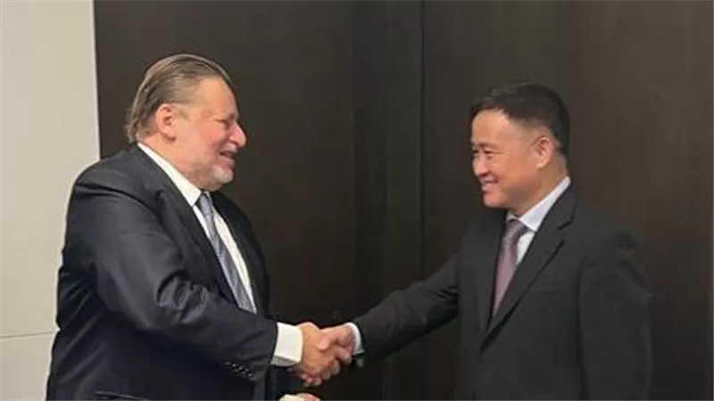 البنك المركزي المصري يلتقي بنظيره الصيني لتعزيز التعاون الاقتصادي بين البلدين في العاصمة بكين
