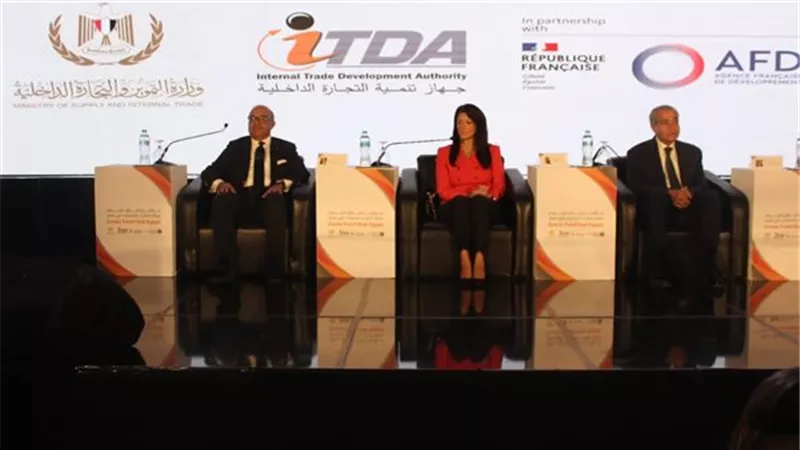 «وزير التموين» يدعو القطاع الخاص لمشاركة الحكومة في إنشاء مراكز الغذاء الخضراء