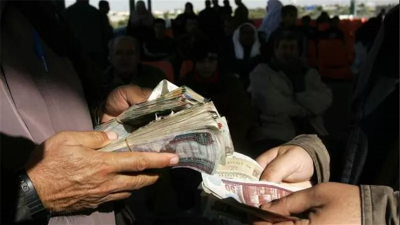 التفاصيل الكاملة لمقايضة  الجنيه المصري والدرهم الإماراتي
