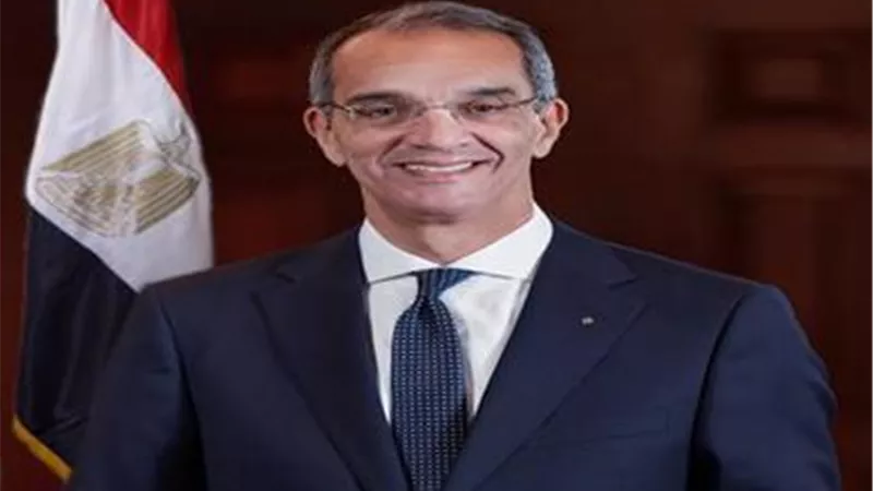  وزير الاتصالات يعلن إقرار سياسة مصر للحوسبة السحابية 