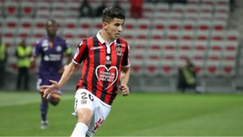 الشرطة الفرنسية تلقى القبض على اللاعب الجزائري يوسف عطال لدعمه القضية الفلسطينية