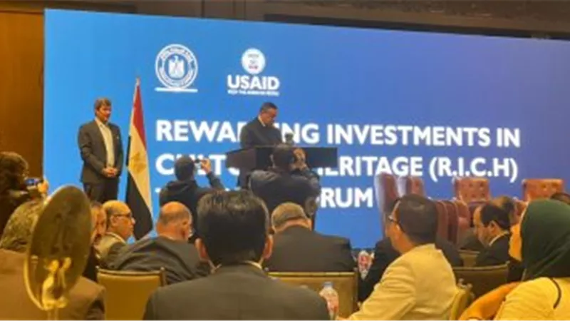 وزير التنمية المحلية يعلن إنشاء منصة إلكترونية لـ