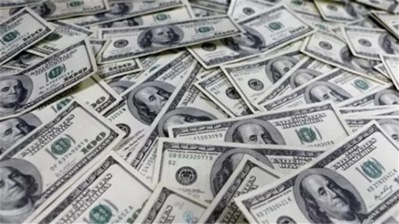  الدولار يحافظ علي سعره في السوق