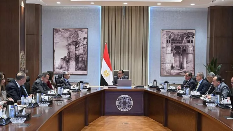 رئيس الوزراء: زيادة أسعار المترو والقطارات هدفها ضمان تكلفة التشغيل والصيانة
