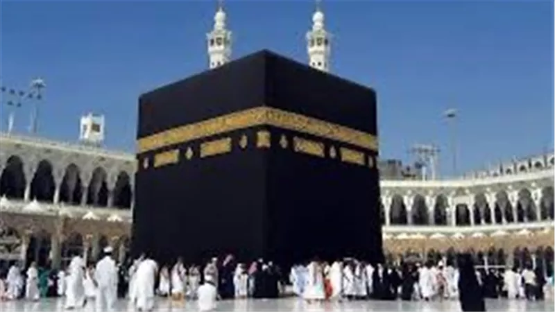 بسبب الجنيه..الشركات تعلن عن وقف حجز رحلات العمرة..(تفاصيل)