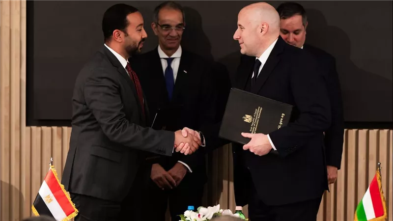 «المصرية للاتصالات»توقع اتفاق تعاون مع مجموعة «4IG المجرية»لإنشاء أول كابل بحرى