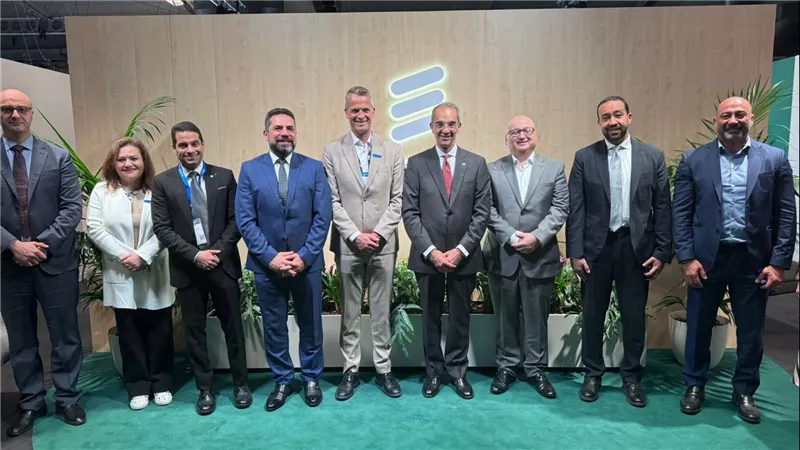 وزير الاتصالات يبحث مع عدد من الشركات العالمية فرص الاستثمار في مصر 