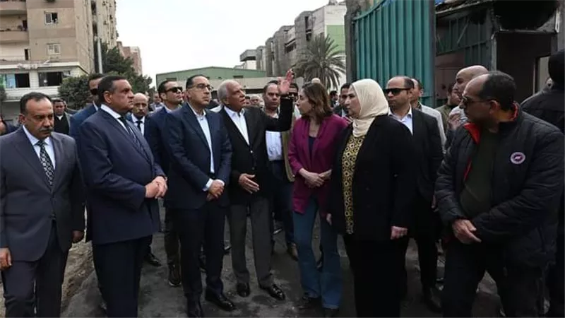رئيس الوزراء:الأهالي لا ذنب لهم ..والحكومة ستتحمل تكلفة إعادة إعمار حريق «العمرانية»
