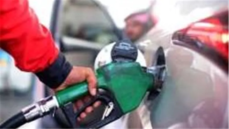 خبير اقتصادي يرصد أسباب رفع لجنة التسعير التلقائي أسعار المواد البترولية